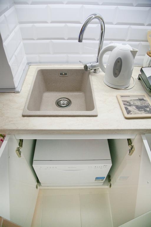 Apartment Queen'S Park Belgrado Esterno foto